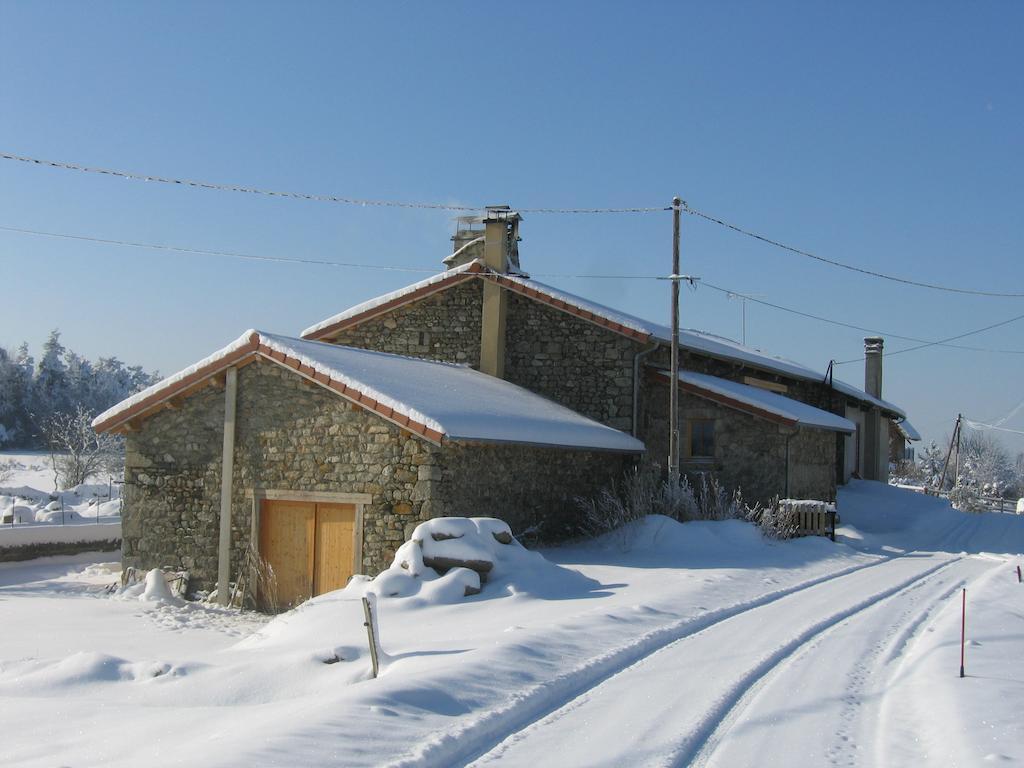 La Ferme Des Genets Bed & Breakfast Medeyrolles Luaran gambar