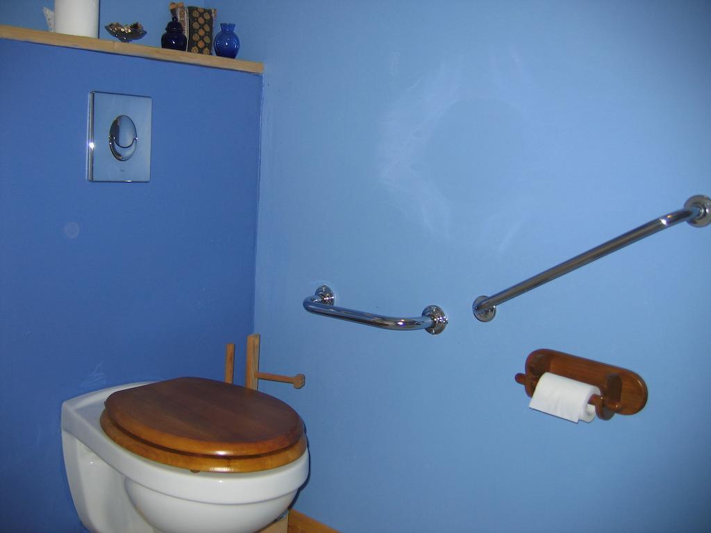 La Ferme Des Genets Bed & Breakfast Medeyrolles Luaran gambar