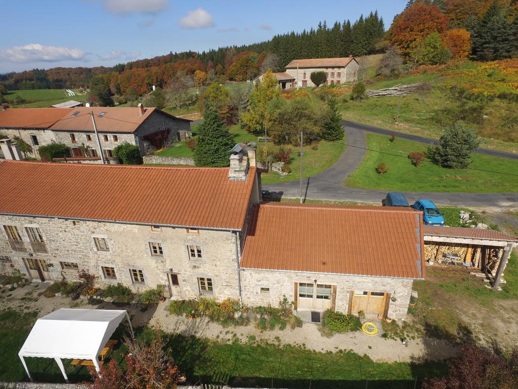 La Ferme Des Genets Bed & Breakfast Medeyrolles Luaran gambar